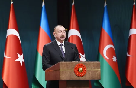 Azerbaijani and Turkish presidents making joint statements to press