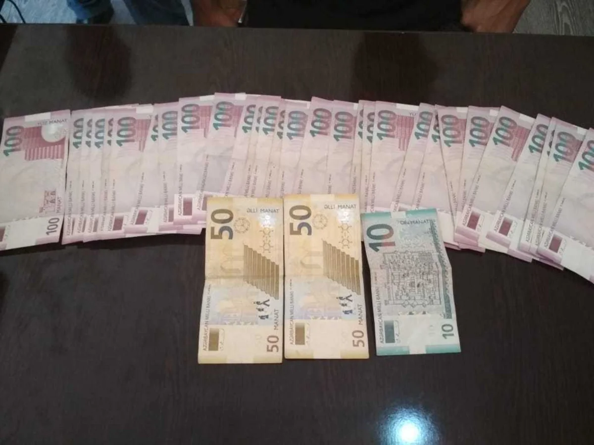 Bərdədə mənzildən 5200 manat və 300 ABŞ dolları oğurlanıb