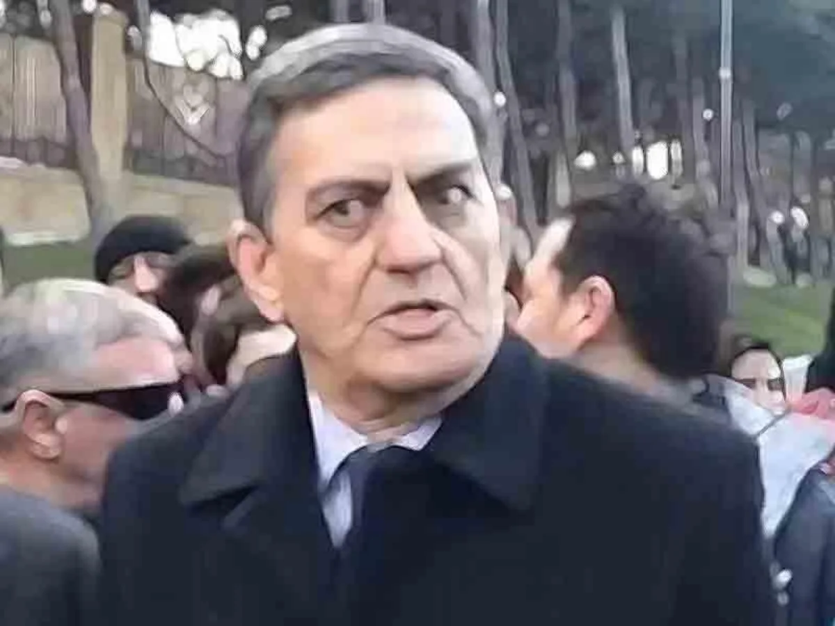 Əli Kərimli yenə süni şəkildə çaxnaşma yaratmaq istəyir