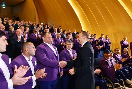 Prezident İlham Əliyev XXXI Yay Olimpiya Oyunlarında iştirak edəcək idmançıların yolasalma mərasimində iştirak edib