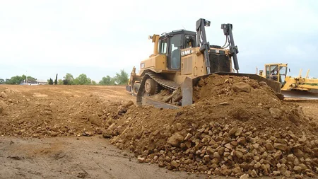 Ələt-Astara istiqamətində yeni yolun əsas hissəsinin tikintisi yekunlaşır - VİDEO