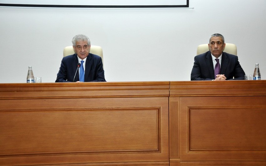 Əli Əhmədov: YAP parlament seçkilərinə ciddi şəkildə hazırlaşıb