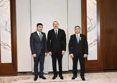 Prezident Ukraynada insanları xilas edən Sabir və Umud Şirinov qardaşlarına “İgidliyə görə” medalını təqdim edib - YENİLƏNİB