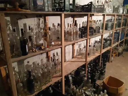 AQTA saxta spirtli içki emal edən sex aşkarlayıb