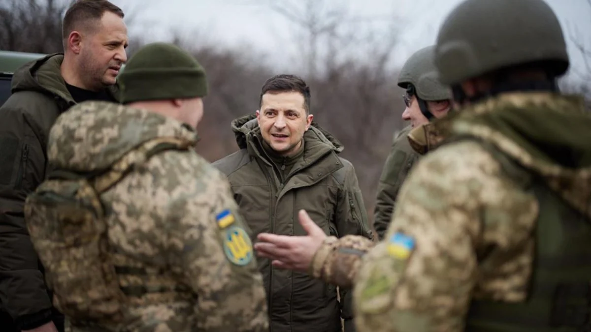 Zelenskyy holds meeting with servicemen on Ukraine’s offensive
