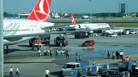 İstanbul aeroportunda iki sərnişin təyyarəsi toqquşub - VİDEO