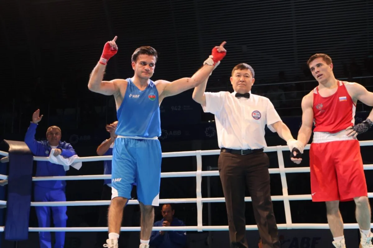 Azərbaycanın üç boksçusu Bakıdakı turnirə qələbə ilə başlayıb