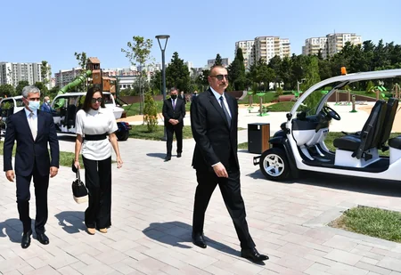 President, First Lady attend opening of new park in Baku