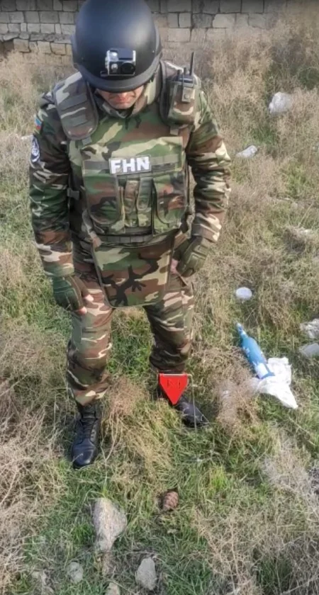 Bakıda dəmir yolu keçidində qumbara tapılıb