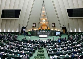 İran parlamenti Nüvə Silahlarının Yayılmaması haqqında Müqavilədən çıxmağı nəzərdən keçirdiyini təkzib edib