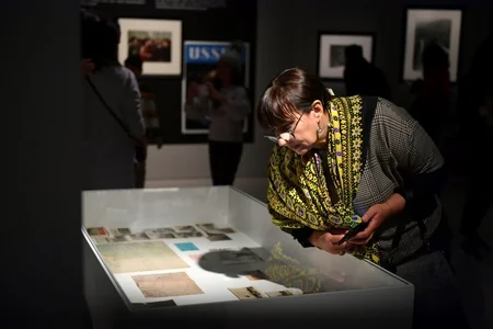 Retrospective exhibition by Russian photographer Yakov Khalip opens at Heydar Aliyev Center