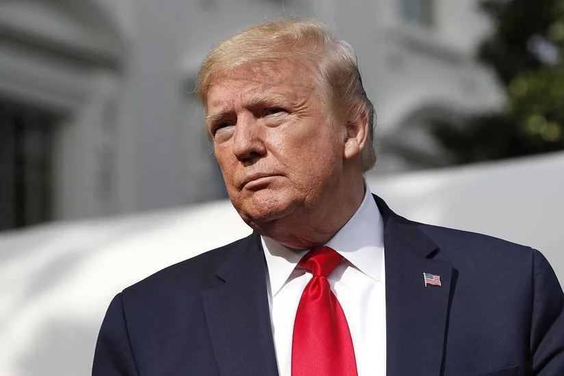 От Трампа потребовали объяснить отправку аппаратов ИВЛ в Россию