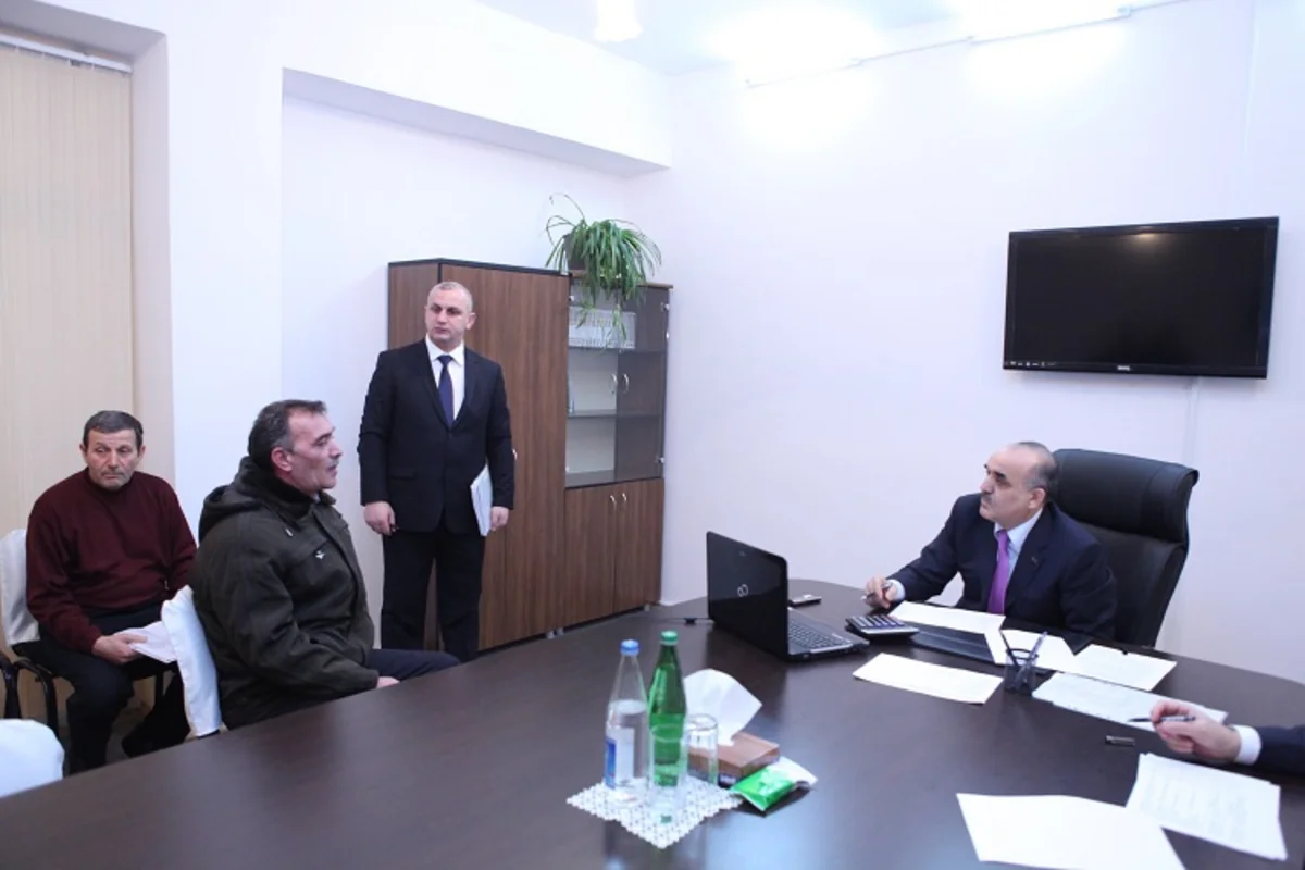 Səlim Müslümov 4 rayon və şəhər üzrə vətəndaşları qəbul edib