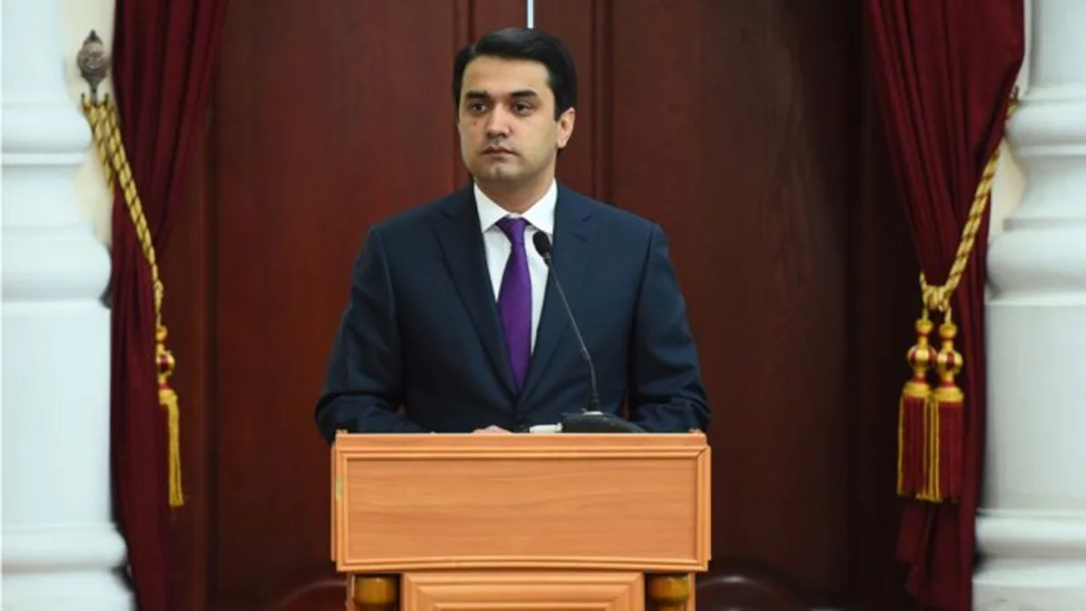 Tacikistan prezidenti oğlunu ölkə paytaxtının meri təyin edib