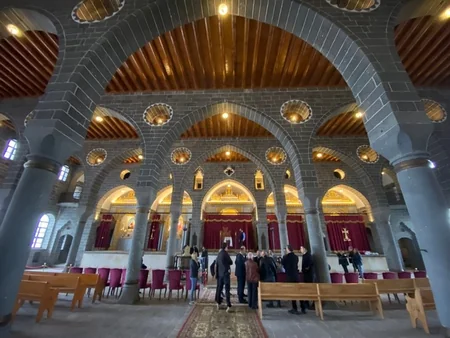 Türkiyədə erməni və assori kilsələri bərpa edilib