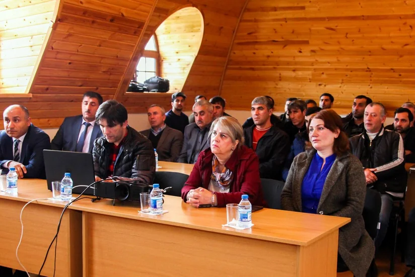 “Aqrar Tədarük və Təchizat”ın rəhbər şəxsləri Quba, Qusar və Xaçmazda fermerlərlə görüşüb