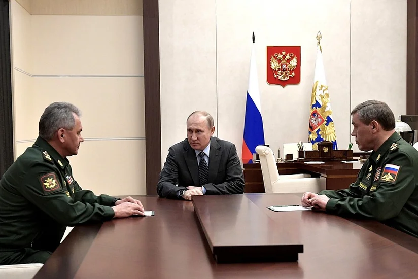 Putin meeting Shoigu, Gerasimov behind closed doors