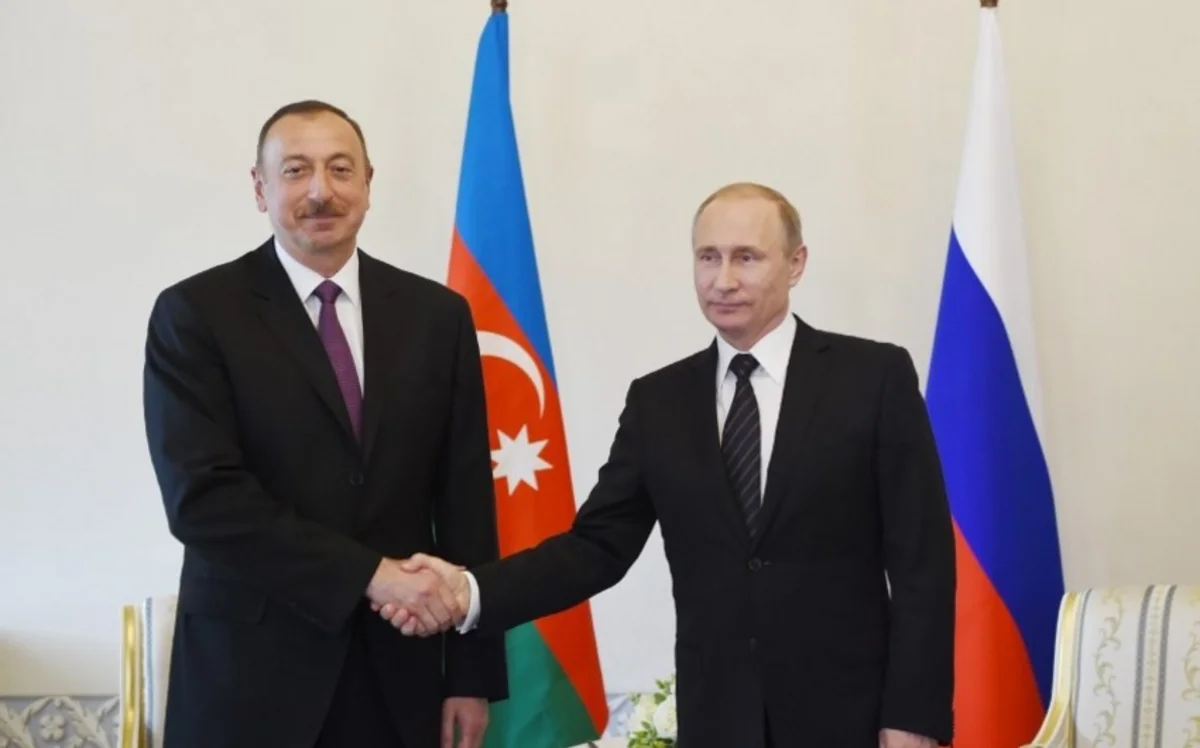 President Ilham Aliyev congratulates Vladimir Putin