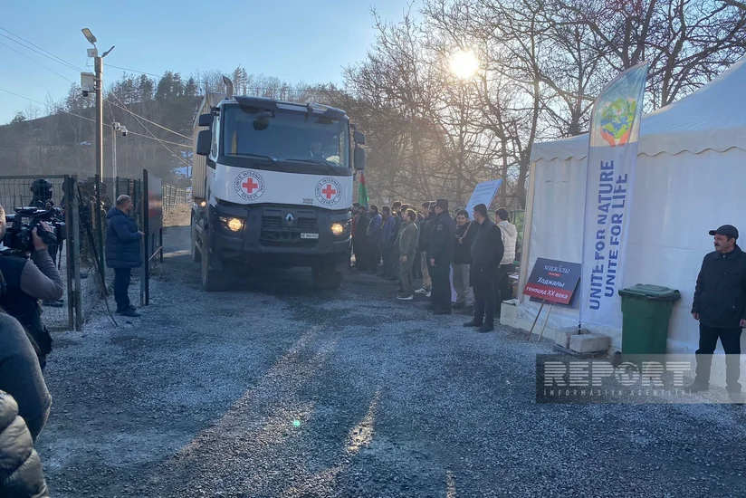 По дороге Ханкенди-Лачын беспрепятственно проехали 14 автомобилей МККК