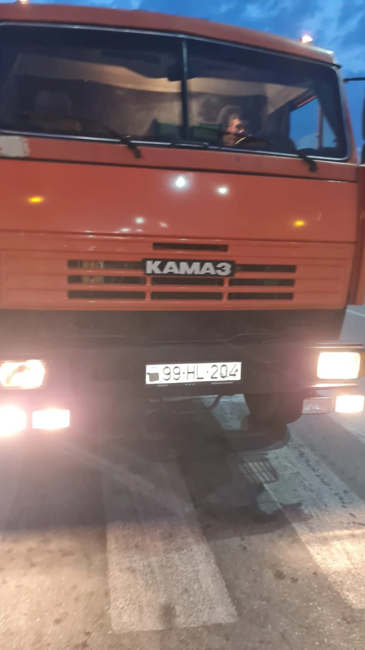 Qaradağda qanunsuz torpaq daşınması faktı müəyyən edilib