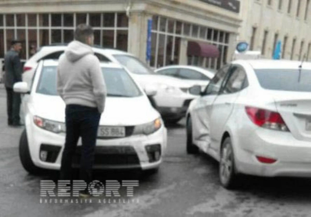 Xətai rayonunda yol qəzası baş verib - FOTO