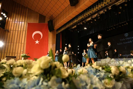Türk Dünyası Bakı Atatürk Liseyinin məzuniyyət mərasimi keçirilib