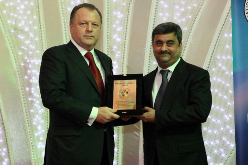 Sadıq Sadıqova Beynəlxalq Cüdo Federasiyasının xüsusi mükafatı təqdim olunub