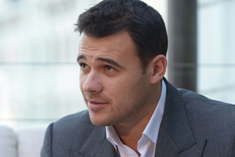 Эмин Агаларов купил популярный российский глянцевый журнал