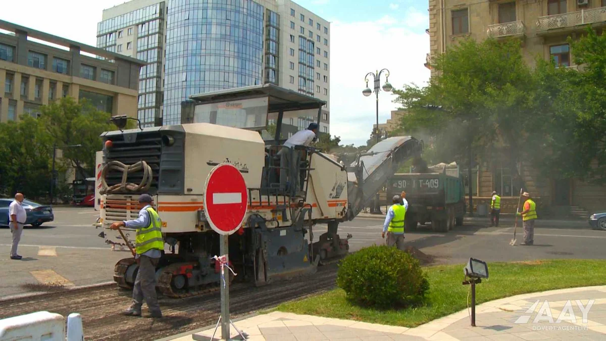 Bakının Mikayıl Müşfiq küçəsinin bir hissəsi təmir olunur