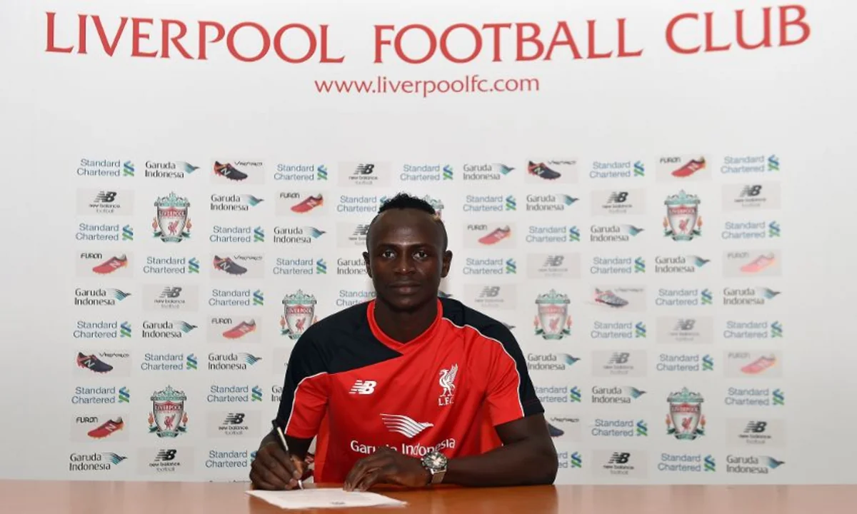 ​Liverpul klubu seneqallı hücumçunun transferini rəsmiləşdirib