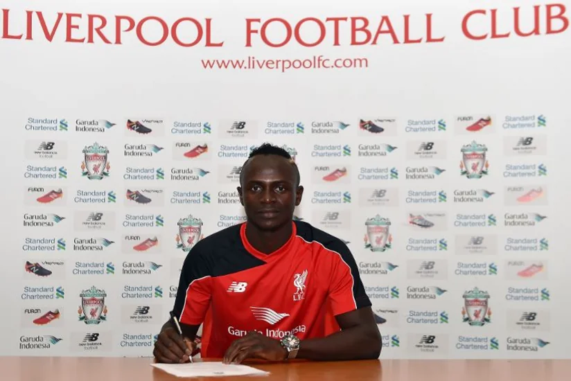 ​Liverpul klubu seneqallı hücumçunun transferini rəsmiləşdirib