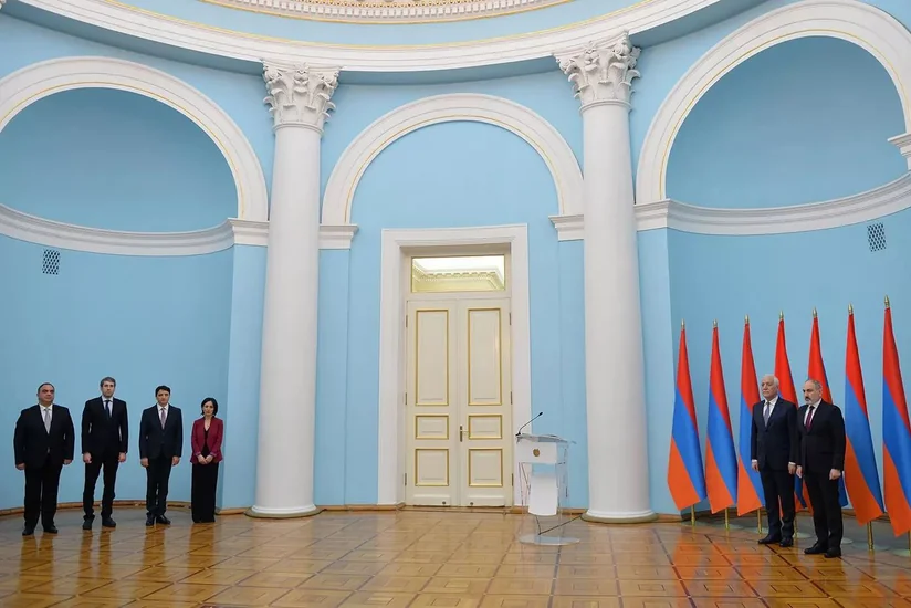 В резиденции президента Армении четыре новых министра принесли присягу