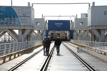 Bakı Limanında yükaşırma 14 % artıb