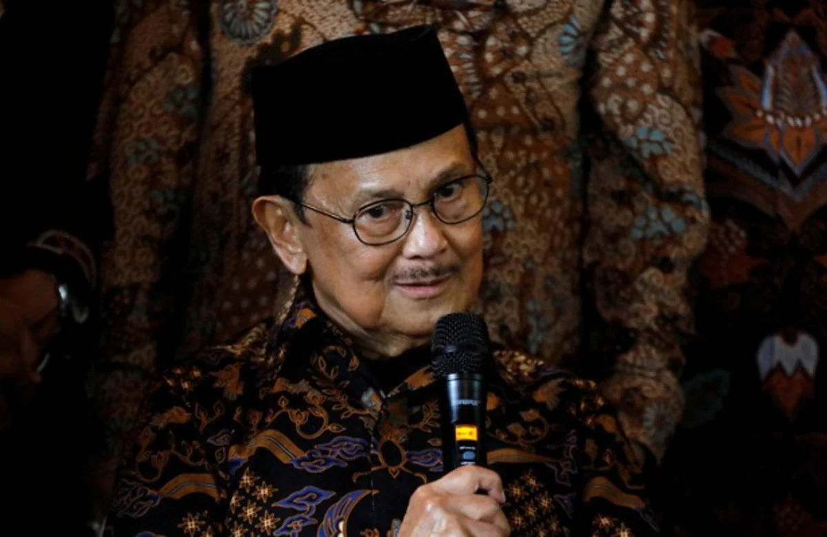 Умер экс-президент Индонезии