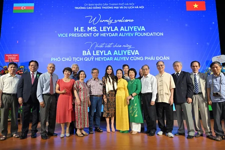 Vice-President of Heydar Aliyev Foundation visits Vietnam