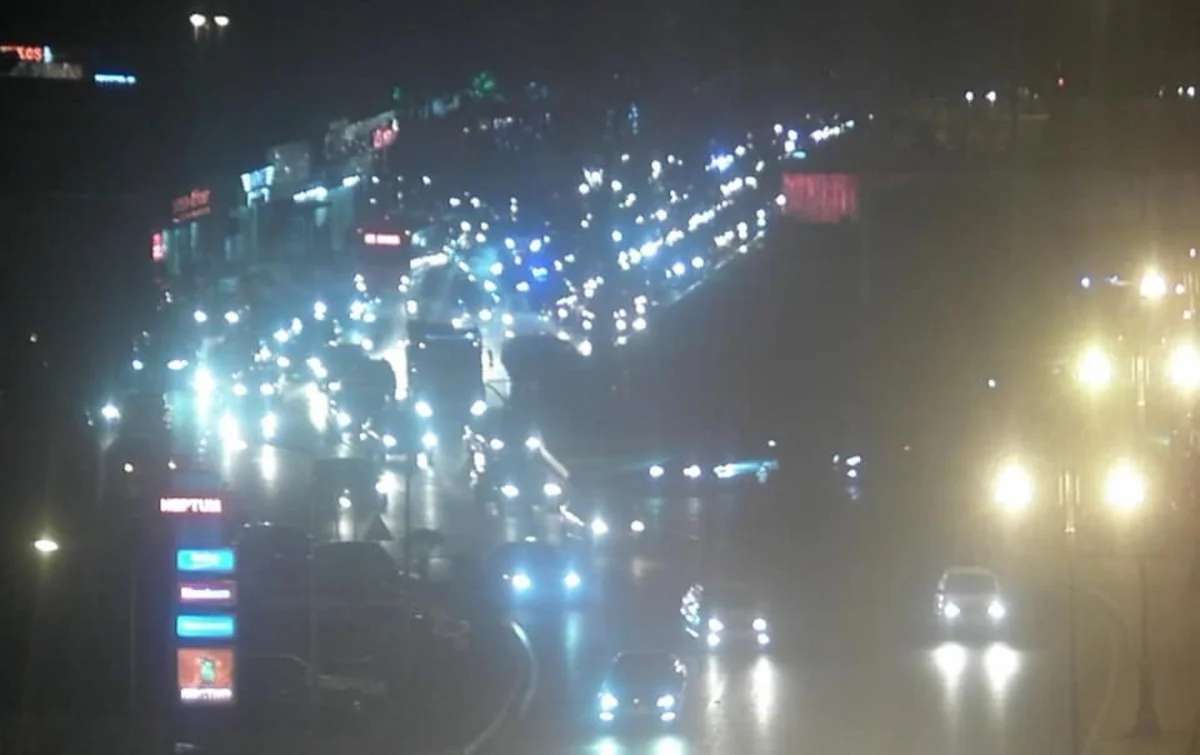 Bakıda yol qəzası zamanı avtomobil yandı