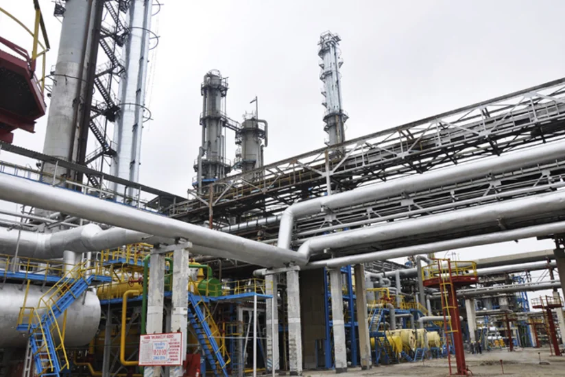 Строительство новой битумной установки на Бакинском нефтеперерабатывающем заводе завершится в сентябре
