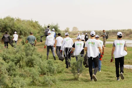 “Araz” supermarketlər şəbəkəsi “Araz”ın sahilində” təmizlik aksiyasına start verib