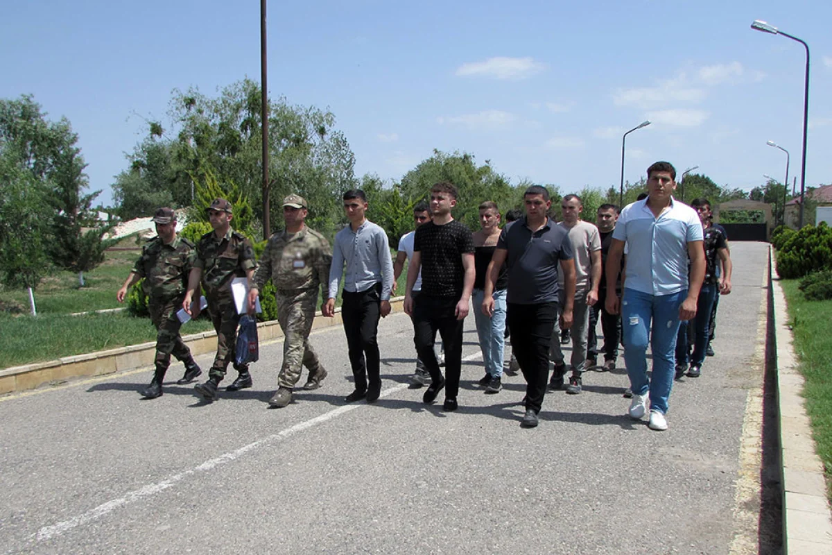Hərbi vəzifəlilər ilə növbəti təlim toplanışı keçirilir