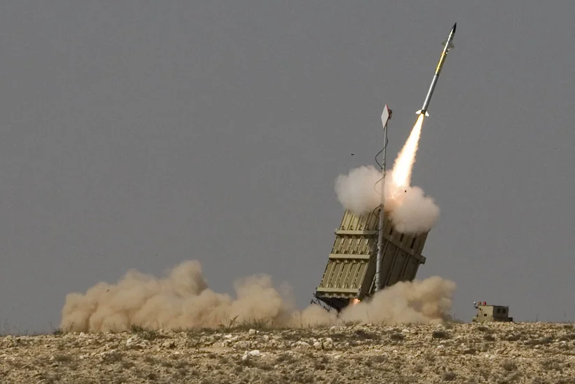 İsrail Suriyanın 12 mövqeyinə hücum edib