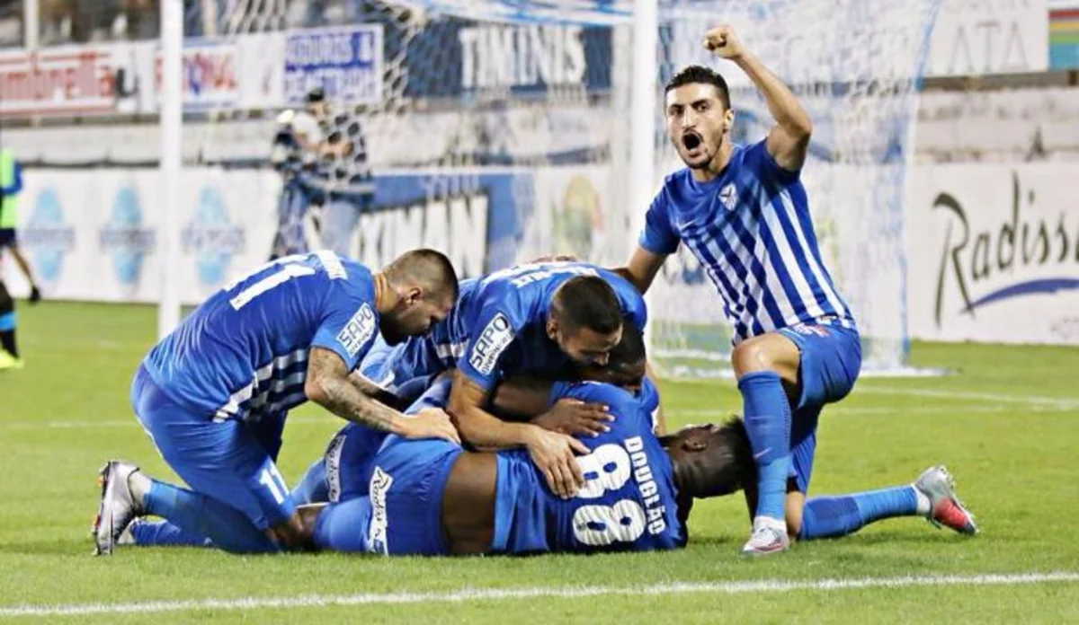 Araz Abdullayev Yunanıstan klubundan niyə ayrıldığını açıqlamaqdan imtina edib