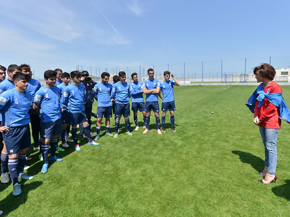 Müğənni Röya Ayxan Avropa çempionatına hazırlaşan Azərbaycan yığması ilə görüşüb