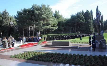 Prezident İlham Əliyev Rusiya Silahlı Qüvvələrinin Baş Qərargah rəisini qəbul edib - YENİLƏNİB