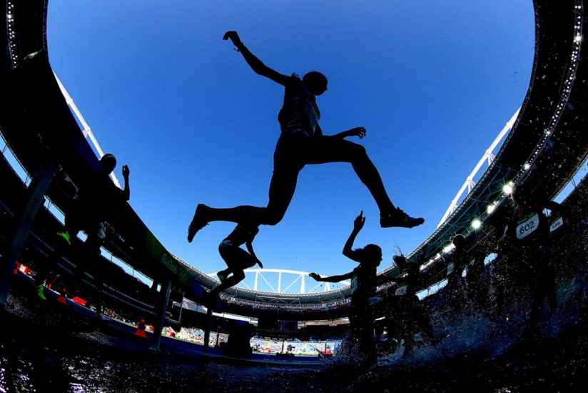 Böyük britaniyalı məşqçi ömürlük idmandan uzaqlaşdırılıb