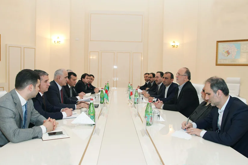 ​Azərbaycanın iqtisadiyyat və sənaye naziri İranın Gilan vilayətinin valisi ilə görüşüb