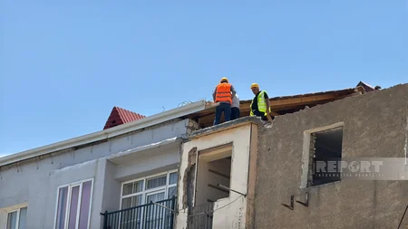 Sumqayıtda iki nəfərin öldüyü partlayış baş verən binanın söküntüsünə başlanılıb