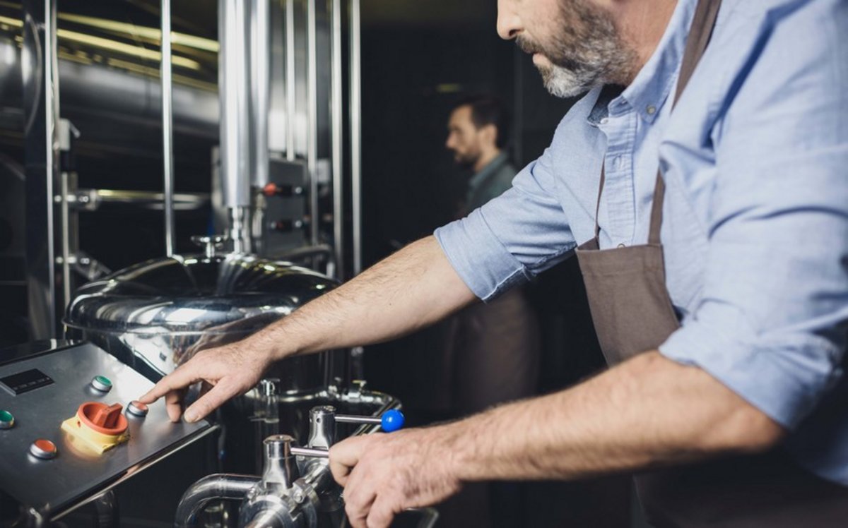 Qarabağ və Şərqi Zəngəzurda ötən il 262 milyon manatlıq sənaye istehsalı olub