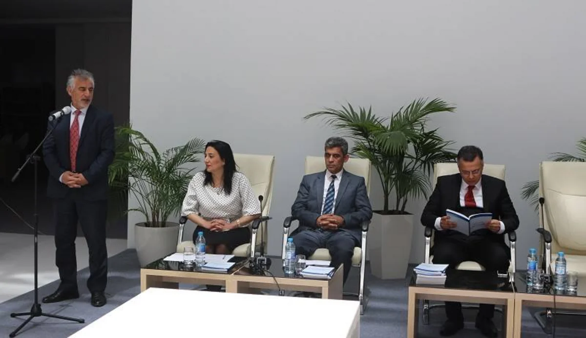 “İS(S)İ 2015: İqtisadiyyatın liberallıq potensialı” kitabının təqdimatı keçirilib