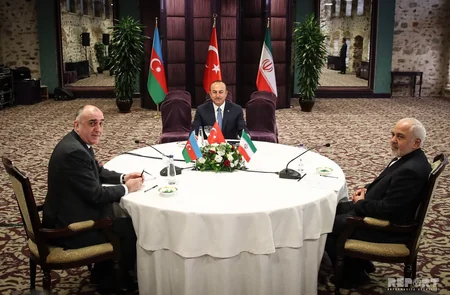 İstanbulda Türkiyə, Azərbaycan və İran xarici işlər nazirlərinin üçtərəfli görüşü keçirilib - VİDEO
