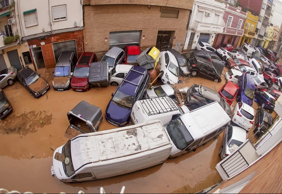 İspaniyada intensiv yağışlar və sel nəticəsində ölənlərin sayı 155 nəfərə çatıb - YENİLƏNİB